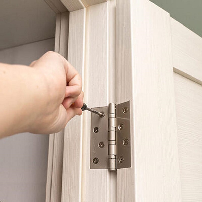 Cách lắp bản lề thủy lực cửa gỗ